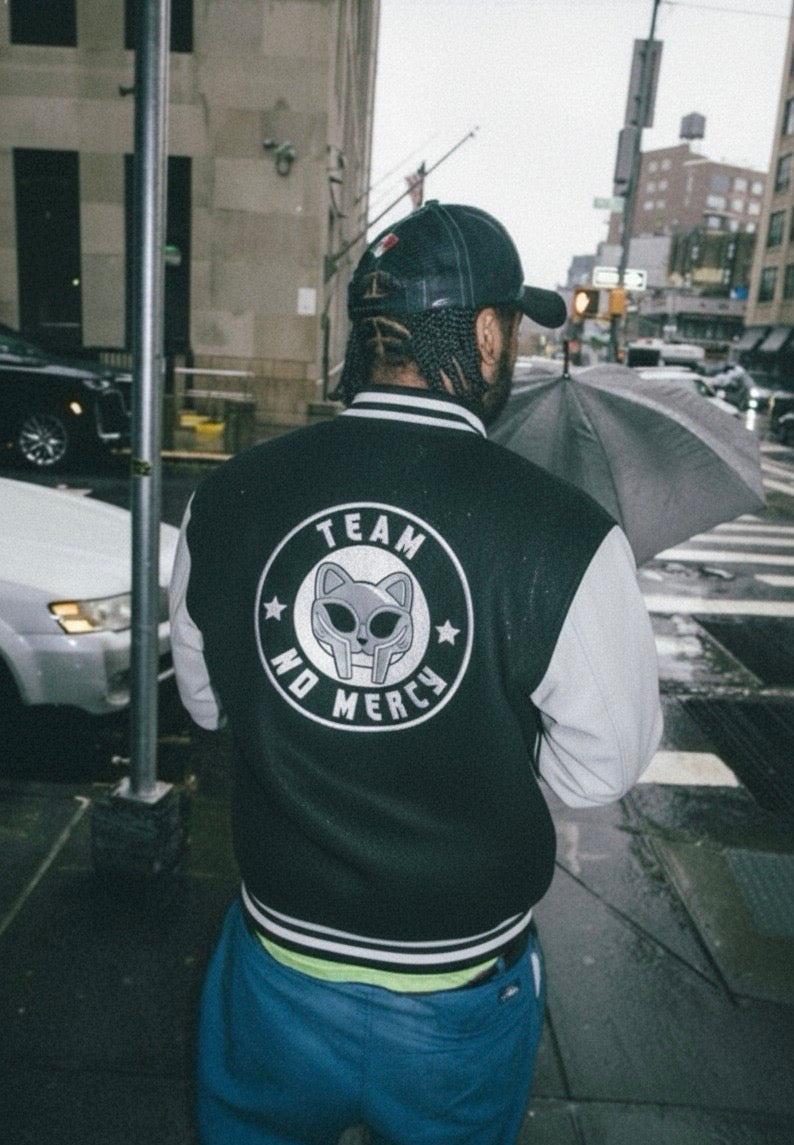 Hoodies & Crewneck