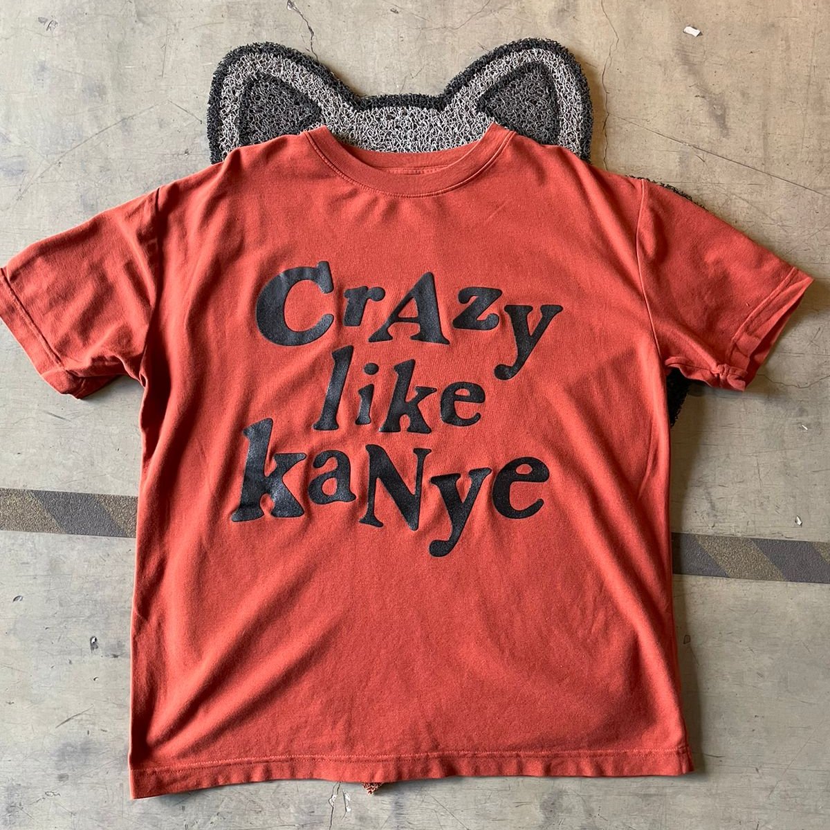 Crazy like  Kanye "Marrón"