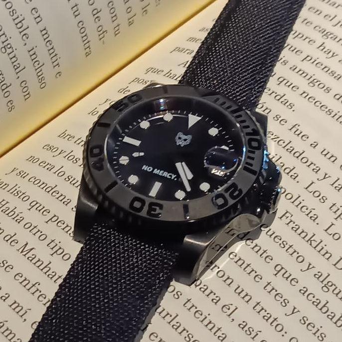 Reloj autonómico No Mercy CO.