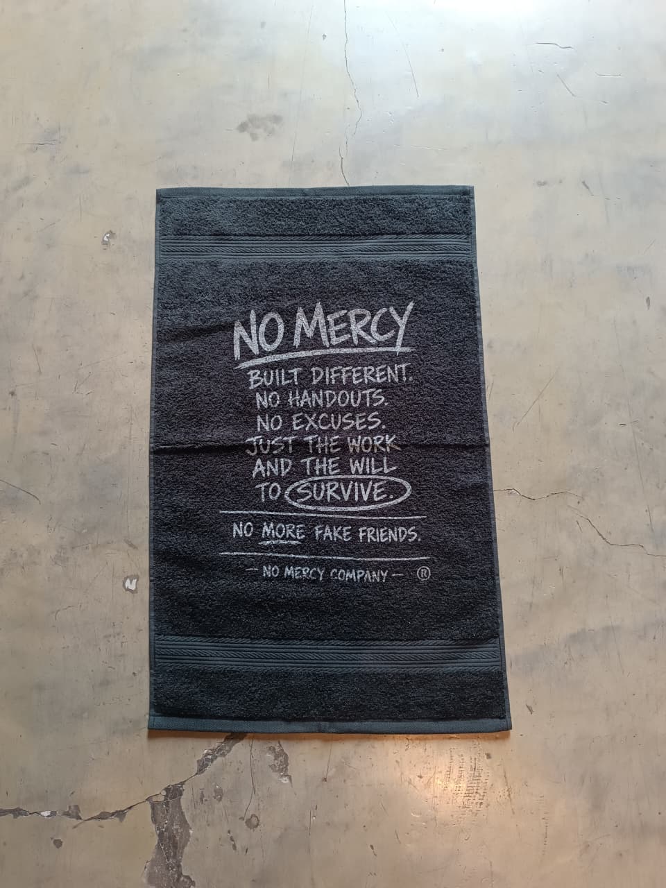 CODE TOWEL – BLACK
