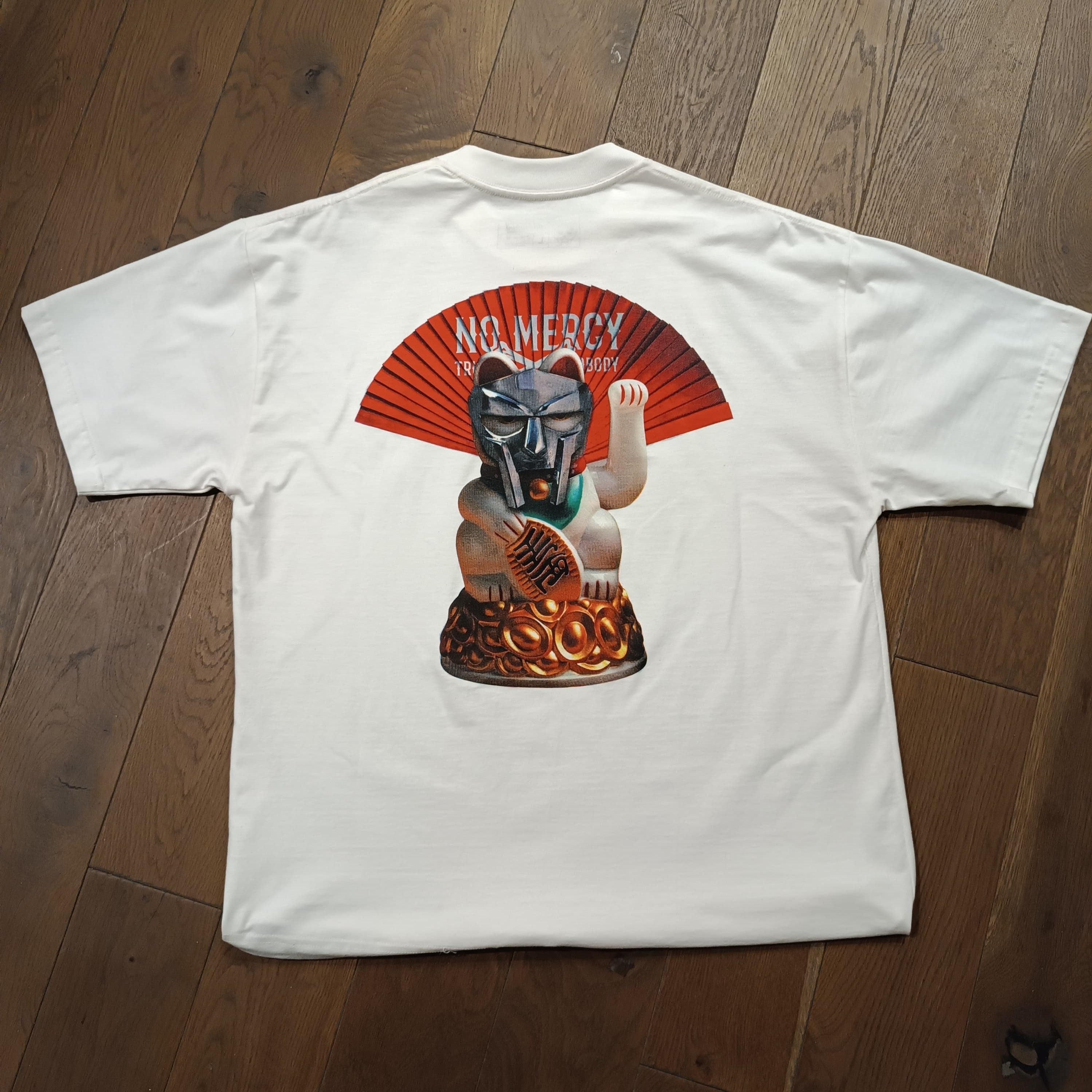 NO MERCY VILLAIN LUCKY CAT